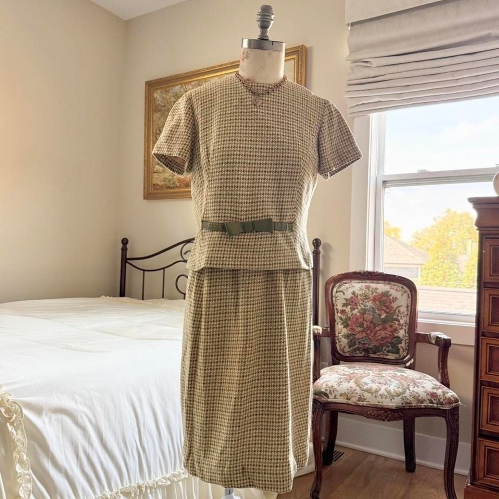 1950s green and cream houndstooth two piece‎ skirt set